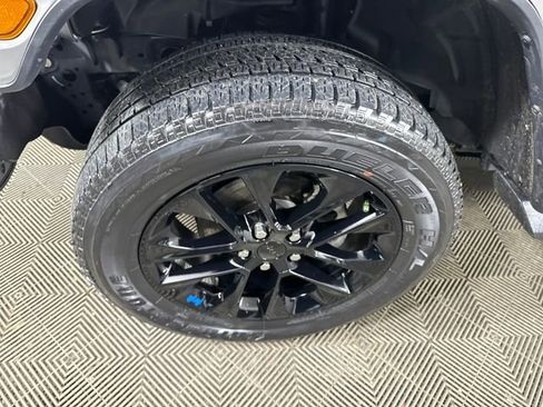 Used 2023 Jeep Wrangler Unlimited Sahara w/ Cold Weather Group image 9