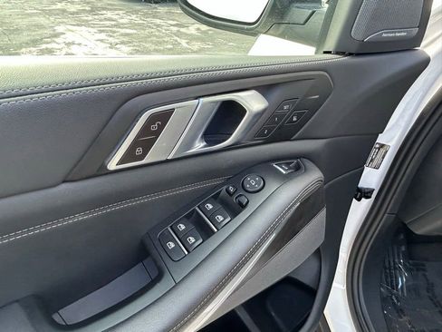 Used 2024 BMW X5 xDrive40i image 16