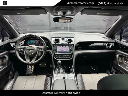 Used 2020 Bentley Bentayga AWD/4WD image 26