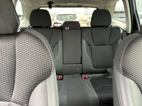 Used 2022 Subaru Forester Premium AWD/4WD image 18