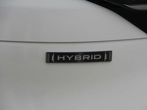 Used 2025 Subaru Forester Premium AWD/4WD image 10