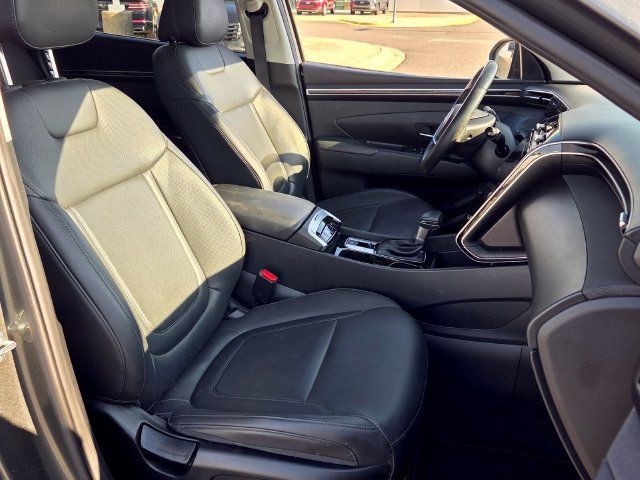 Used 2023 Hyundai Tucson SEL w/ Convenience Package FWD image 17