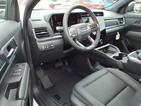 New 2026 GMC Terrain Elevation w/ Elevation Premium Package AWD/4WD image 14