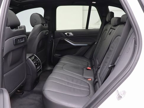 Used 2021 BMW X5 xDrive45e w/ Parking Assistance Package image 26