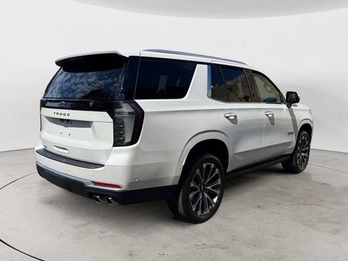 Used 2025 Chevrolet Tahoe High Country AWD/4WD image 5
