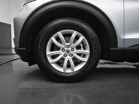 Certified 2021 Ford Explorer 2WD image 27