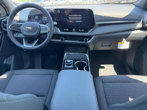 New 2026 Chevrolet Equinox LT w/ Safety and Technology Package AWD/4WD image 7