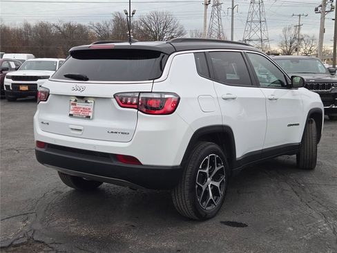 Certified 2024 Jeep Compass Limited image 12