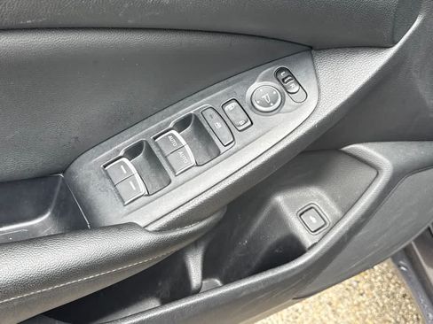 Used 2019 Honda Accord Sport image 12