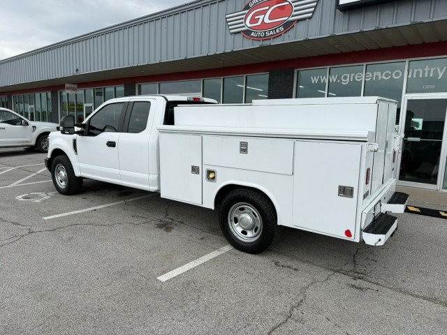 Used 2019 Ford F350 XL w/ Power Equipment Group RWD image 4