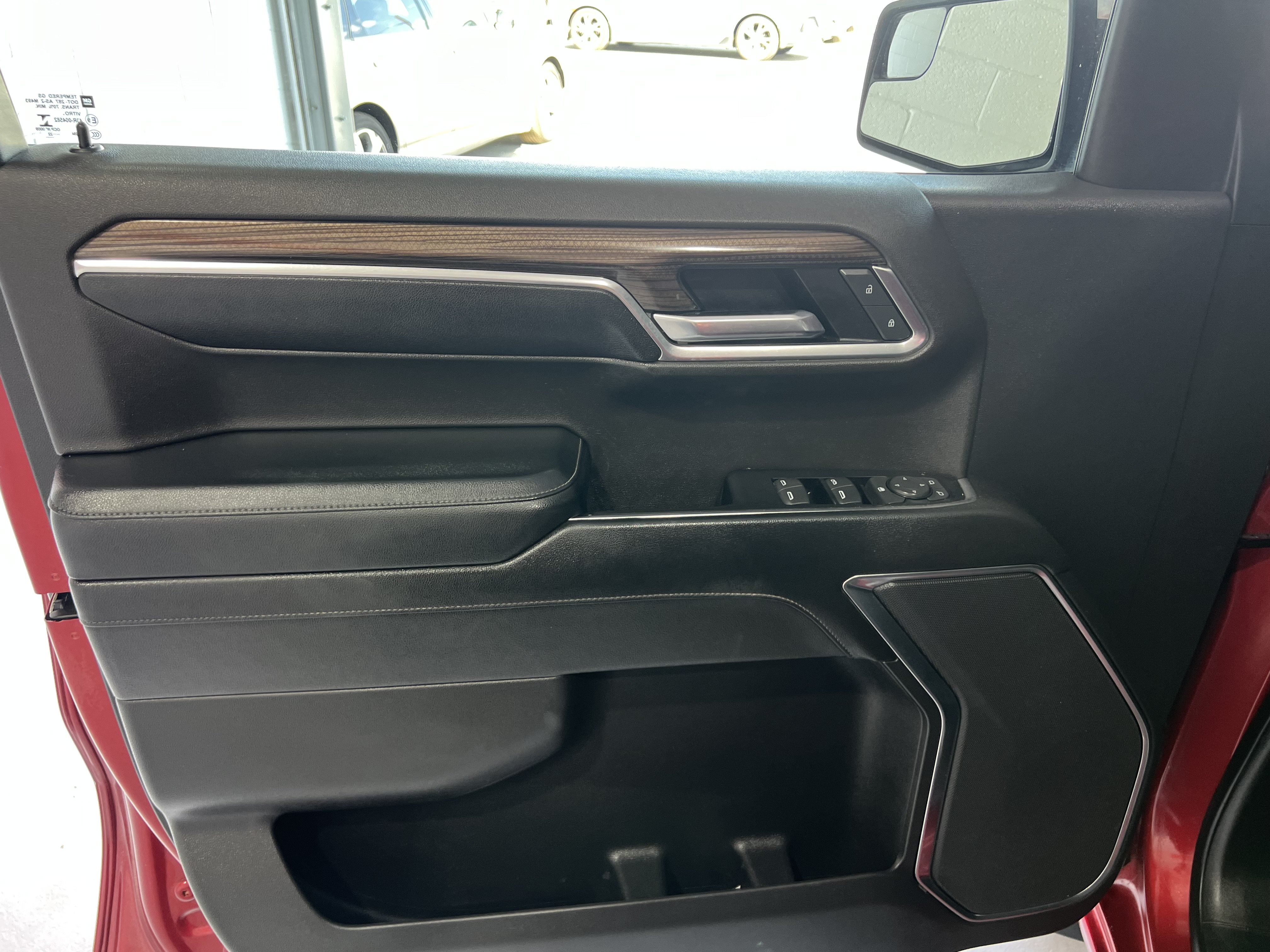 Used 2022 Chevrolet Silverado 1500 LT AWD/4WD image 10