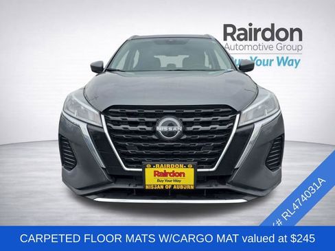 Used 2024 Nissan Kicks SV image 2