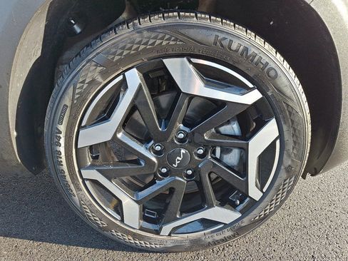 Used 2024 Kia Seltos SX image 9