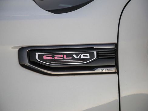 Used 2019 GMC Sierra 1500 AT4 w/ AT4 Premium Package image 12