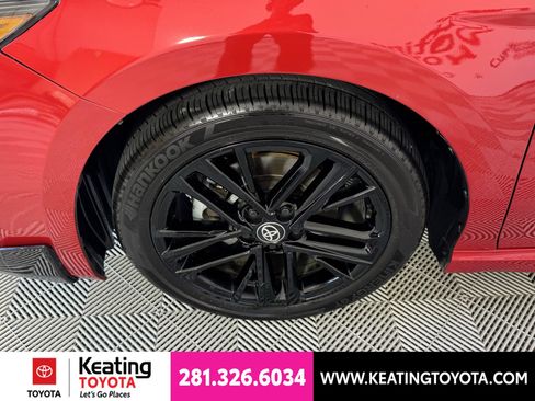 Used 2025 Toyota Camry SE FWD image 30