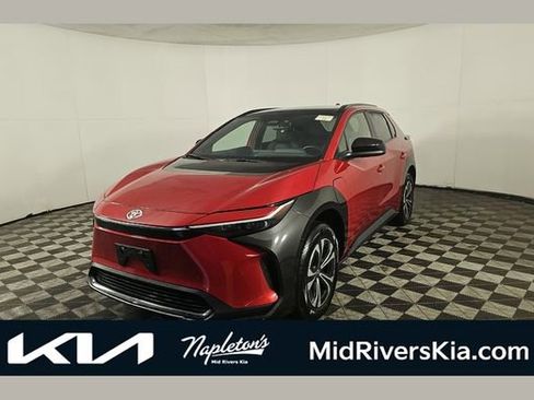 Used 2023 Toyota bZ4X XLE image 1