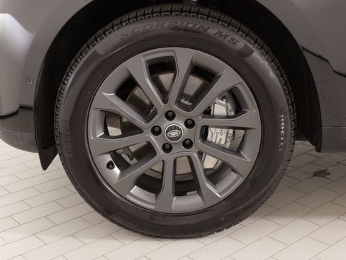 Used 2025 Land Rover Range Rover Sport AWD/4WD image 58
