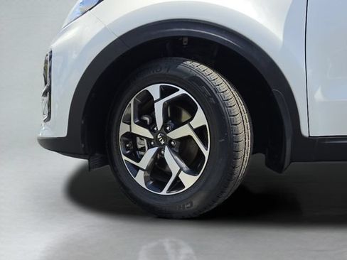 Used 2022 Kia Sportage LX FWD image 40