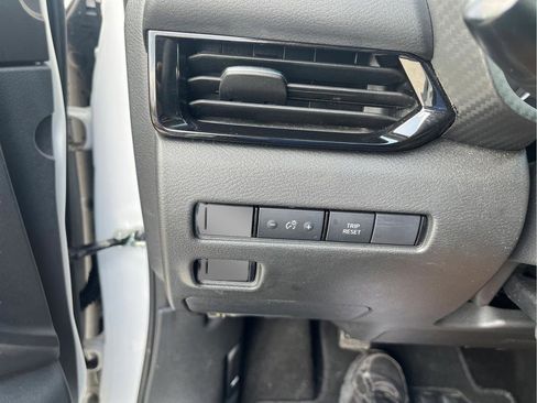 Used 2024 Nissan Sentra SV image 27