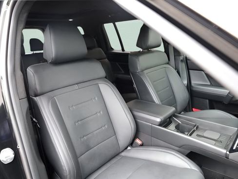 Used 2025 Hyundai Santa Fe Calligraphy AWD/4WD image 25