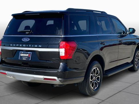Used 2024 Ford Expedition XLT image 12