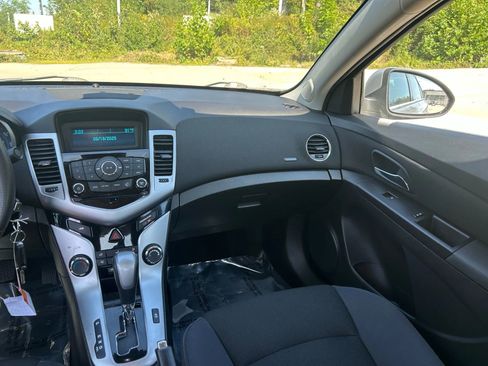 Used 2016 Chevrolet Cruze LT image 27