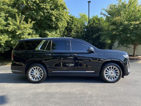 Used 2023 Cadillac Escalade Premium Luxury w/ Touring Package AWD/4WD image 10