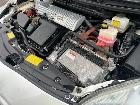 Used 2011 Toyota Prius Three image 29