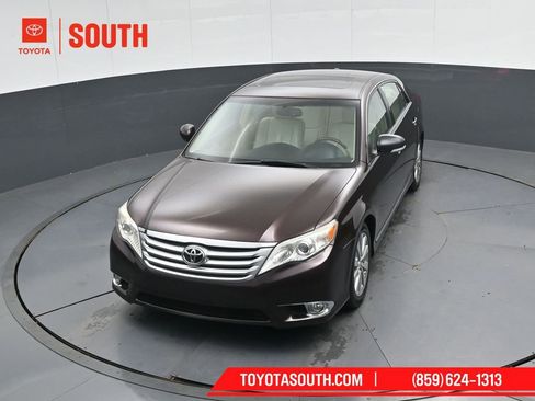 Used 2012 Toyota Avalon Limited image 48