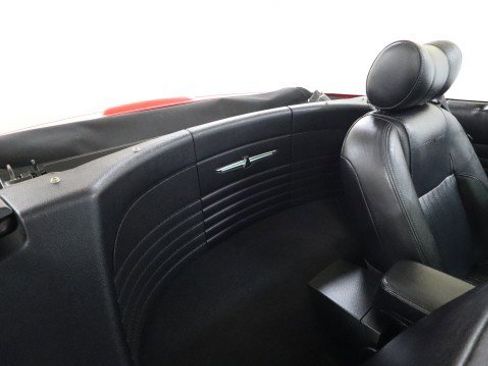Used 2004 Ford Thunderbird RWD image 11