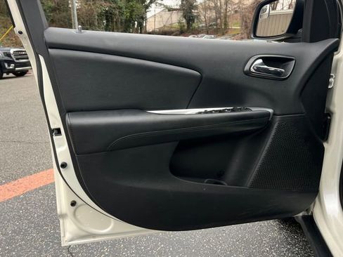 Used 2018 Dodge Journey SE w/ Connectivity Group image 10