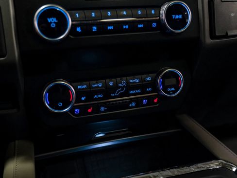 Used 2020 Ford Expedition XLT w/ Equipment Group 202A image 22