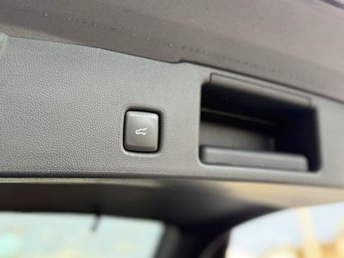 Used 2022 Ford Escape SEL w/ SEL Stealth AWD Package image 38