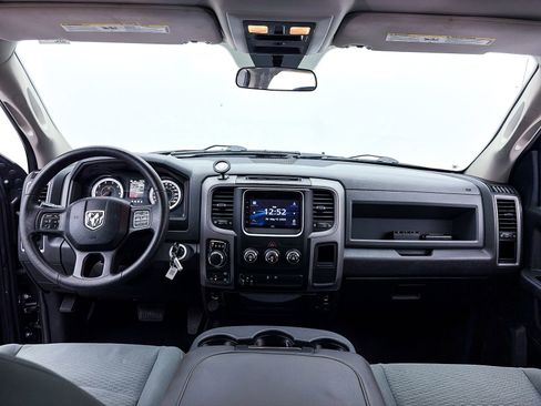 Used 2017 RAM 1500 Express AWD/4WD image 17