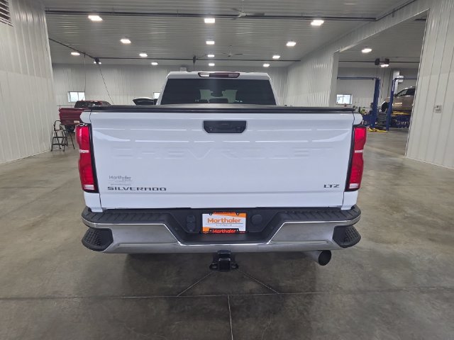 Used 2024 Chevrolet Silverado 2500 LTZ AWD/4WD image 7