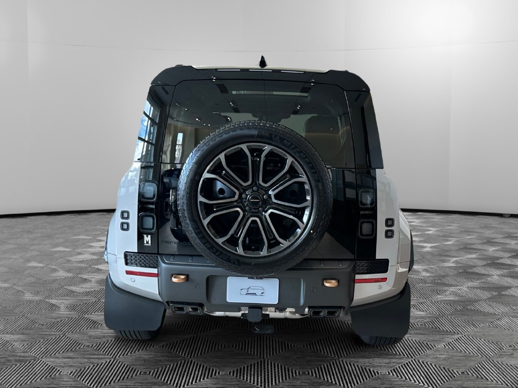 New 2026 Land Rover Defender 110 OCTA AWD/4WD image 3