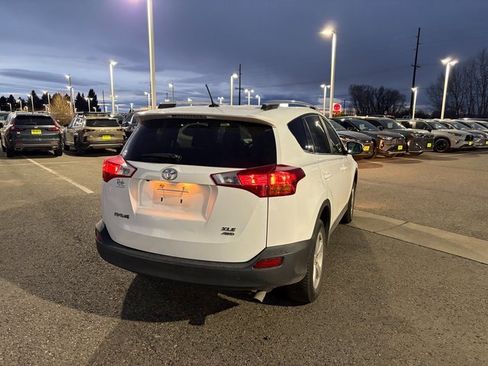 Used 2015 Toyota RAV4 XLE image 2
