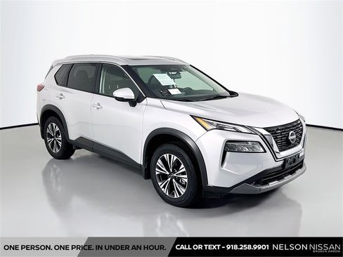 Certified 2023 Nissan Rogue SV w/ SV Premium Package image 3