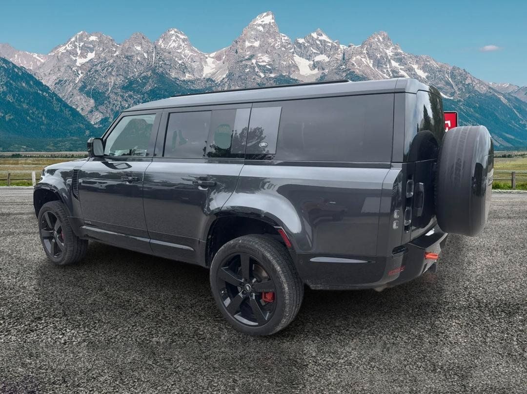 Used 2023 Land Rover Defender 130 X AWD/4WD image 7