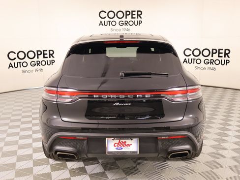 Used 2022 Porsche Macan AWD/4WD image 23