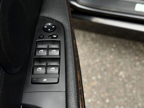 Used 2006 BMW 330xi Sedan image 27