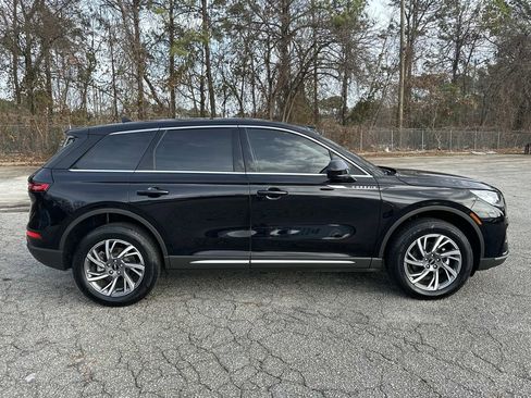 Certified 2024 Lincoln Corsair Premiere image 8