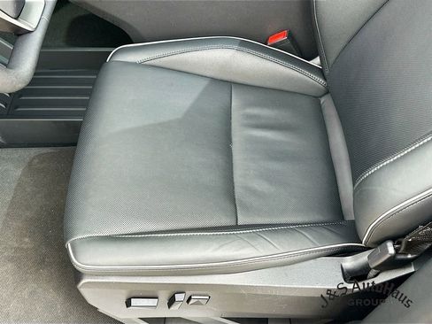 Used 2024 Tesla Cybertruck AWD Crew Cab image 26