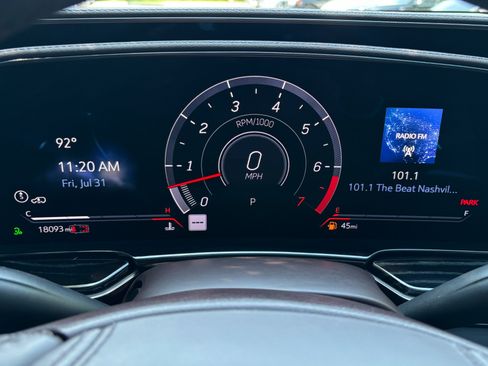 Used 2023 Cadillac Escalade ESV V AWD/4WD image 51