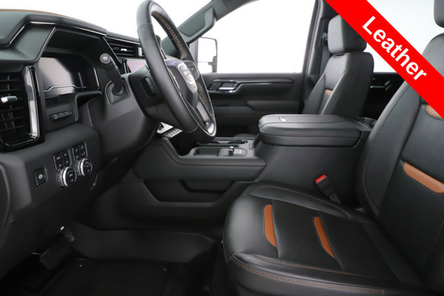 Used 2025 GMC Sierra 3500 AT4 w/ AT4 Premium Plus Package AWD/4WD image 17