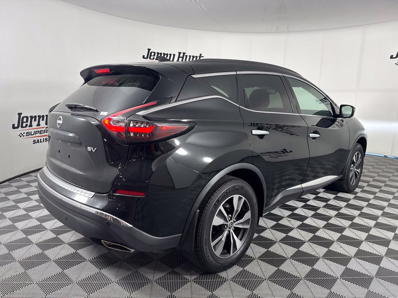Used 2023 Nissan Murano SV FWD image 7