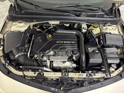 Used 2016 Chevrolet Malibu LT image 24