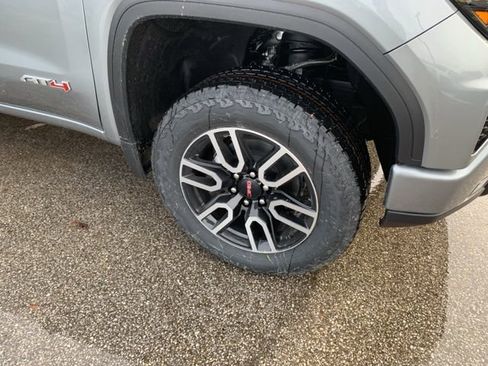 New 2026 GMC Sierra 1500 AT4 w/ AT4 Premium Package image 2