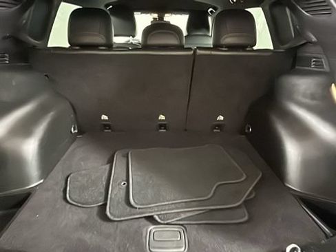 Used 2023 Jeep Compass Latitude AWD/4WD image 28
