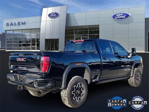 Used 2024 GMC Sierra 2500 AT4X image 3